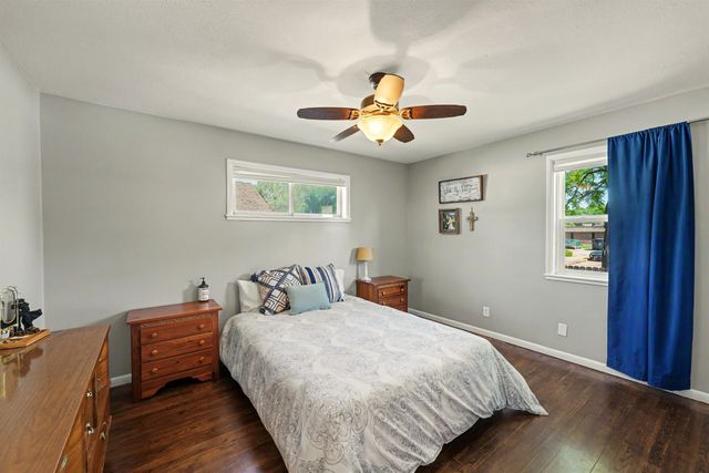 1507 Stapler Ave, Salina, KS 67401