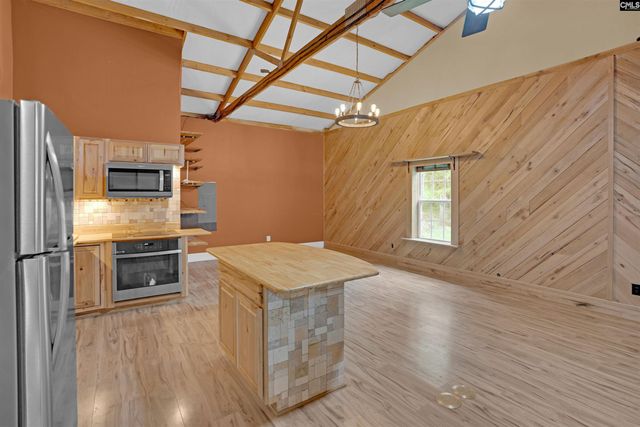 132 Pembroke Lane, Chapin, SC 29036