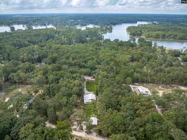 132 Pembroke Lane, Chapin, SC 29036