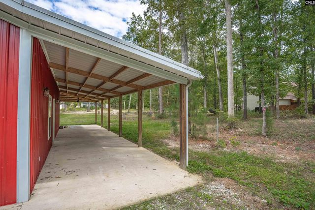 132 Pembroke Lane, Chapin, SC 29036