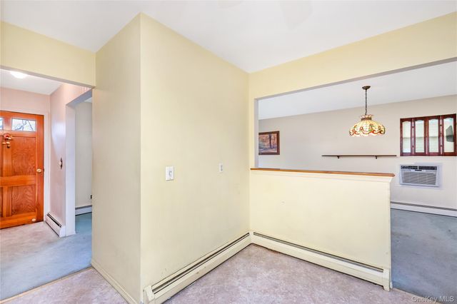 139 N Cedar Street, Massapequa, NY 11758