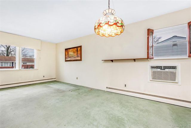 139 N Cedar Street, Massapequa, NY 11758