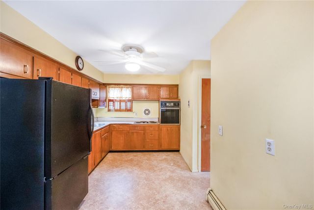 139 N Cedar Street, Massapequa, NY 11758