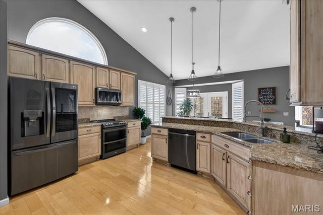 146 Silverstone Circle, Byrnes Mill, MO 63051