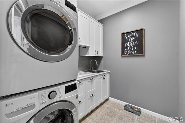 146 Silverstone Circle, Byrnes Mill, MO 63051