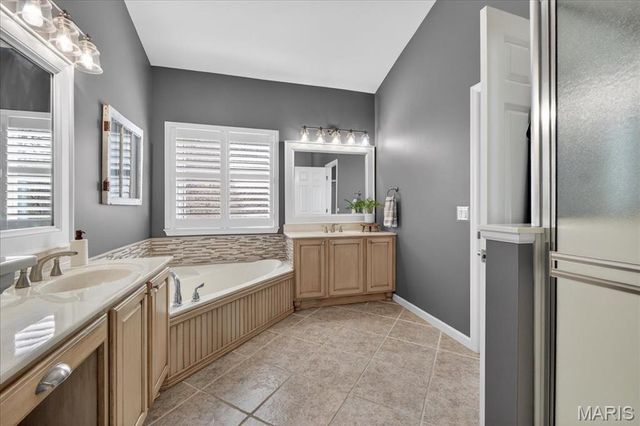 146 Silverstone Circle, Byrnes Mill, MO 63051