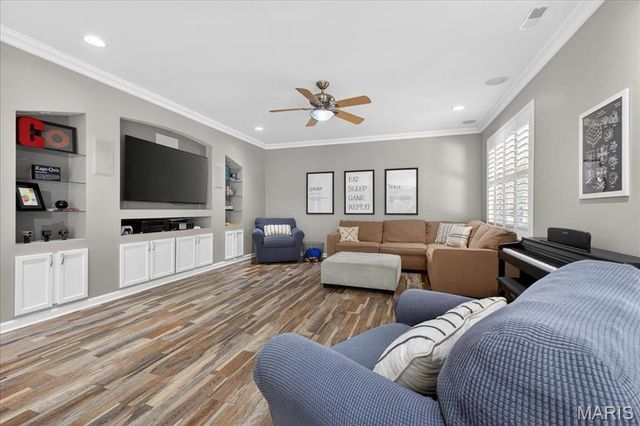 146 Silverstone Circle, Byrnes Mill, MO 63051