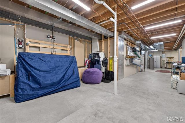 146 Silverstone Circle, Byrnes Mill, MO 63051