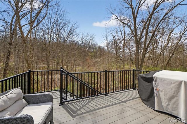 146 Silverstone Circle, Byrnes Mill, MO 63051