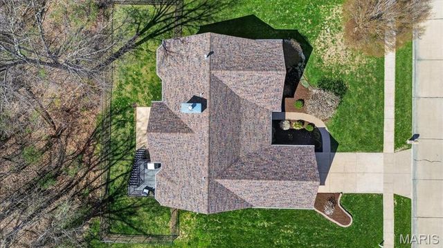 146 Silverstone Circle, Byrnes Mill, MO 63051