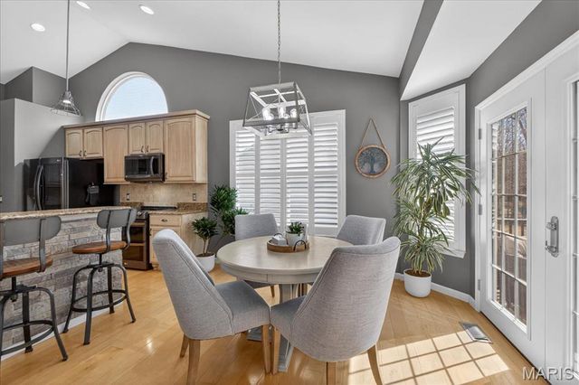 146 Silverstone Circle, Byrnes Mill, MO 63051