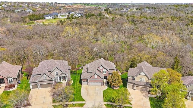12053 S Sunray Drive, Olathe, KS 66061