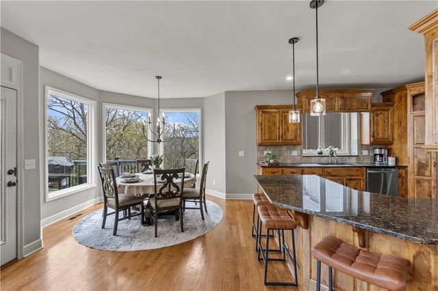 12053 S Sunray Drive, Olathe, KS 66061