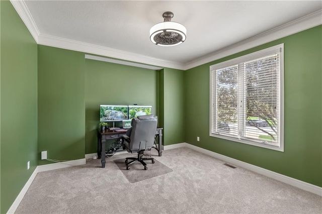 12053 S Sunray Drive, Olathe, KS 66061