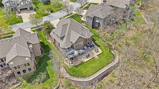 12053 S Sunray Drive, Olathe, KS 66061