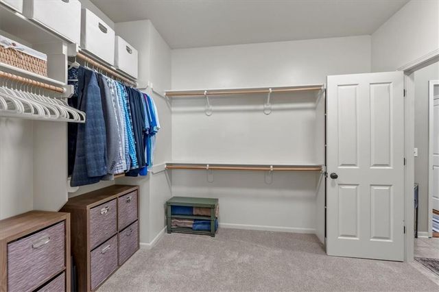 12053 S Sunray Drive, Olathe, KS 66061