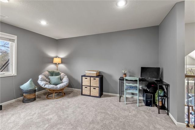 12053 S Sunray Drive, Olathe, KS 66061