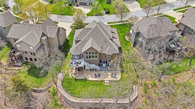 12053 S Sunray Drive, Olathe, KS 66061
