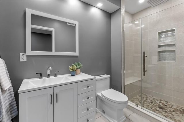 12053 S Sunray Drive, Olathe, KS 66061