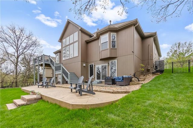 12053 S Sunray Drive, Olathe, KS 66061
