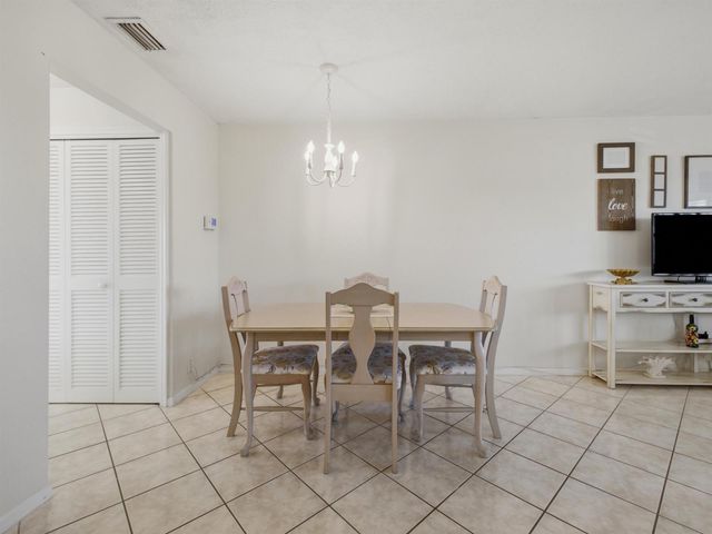 350 Horizons E 302, Boynton Beach, FL 33435