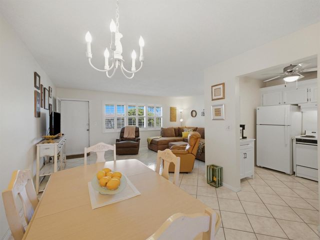 350 Horizons E 302, Boynton Beach, FL 33435