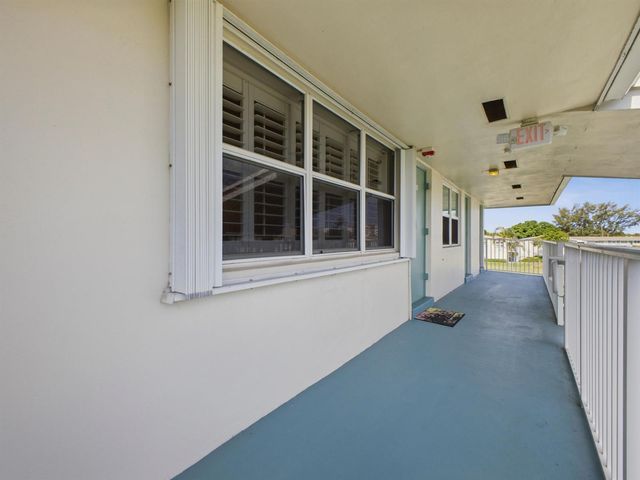 350 Horizons E 302, Boynton Beach, FL 33435
