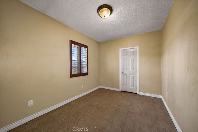 2174 W Lincoln, Banning, CA 92220