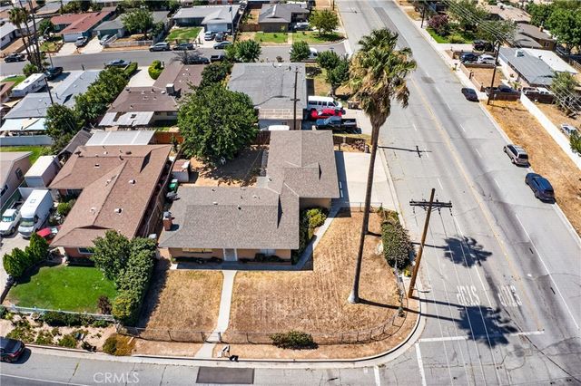 2174 W Lincoln, Banning, CA 92220