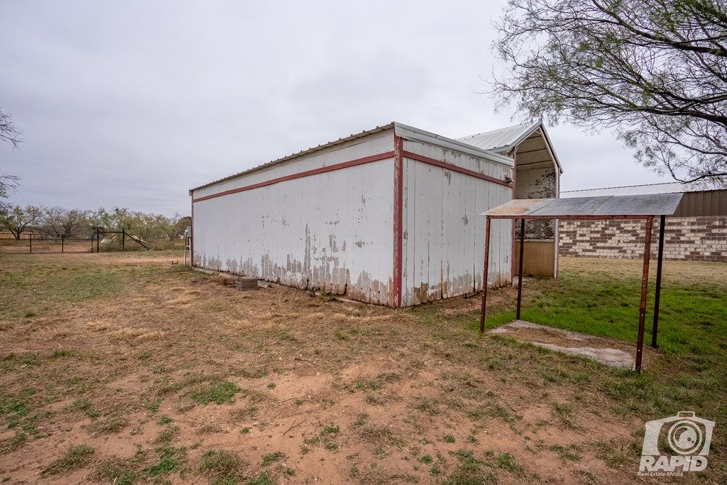 Image 27 of property listing at 6837 Robert Dr, San Angelo, TX 76905