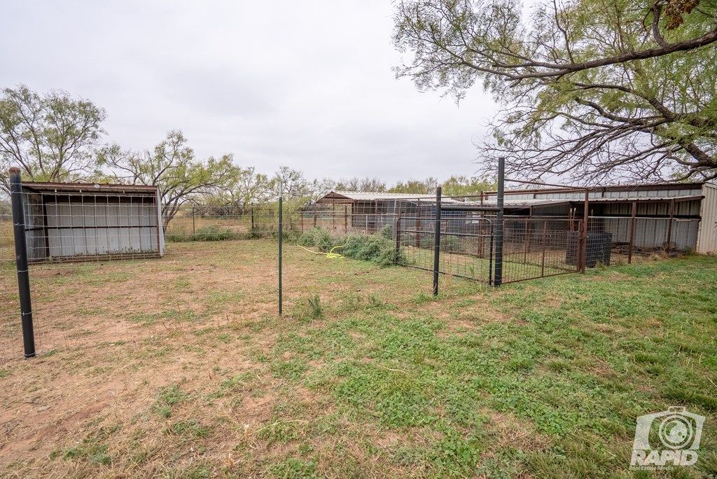 Image 32 of property listing at 6837 Robert Dr, San Angelo, TX 76905