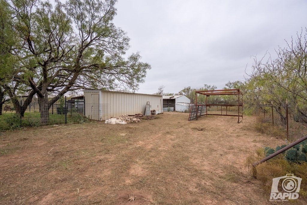 Image 33 of property listing at 6837 Robert Dr, San Angelo, TX 76905