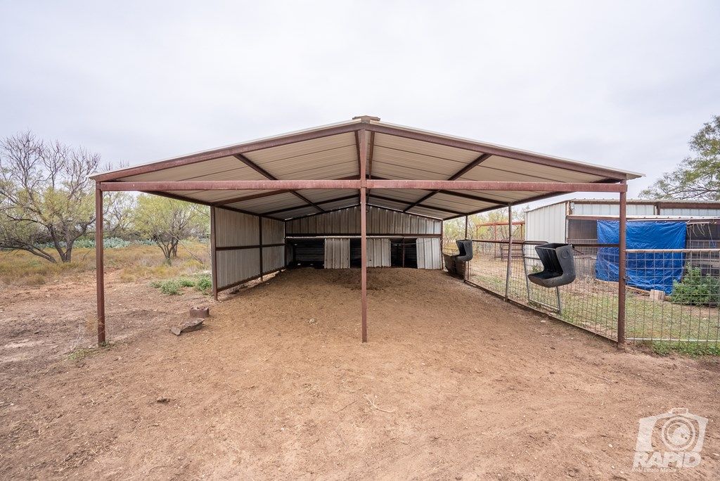 Image 35 of property listing at 6837 Robert Dr, San Angelo, TX 76905