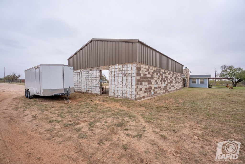 Image 37 of property listing at 6837 Robert Dr, San Angelo, TX 76905