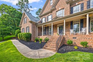 927 Cove Point Lane, Tega Cay, SC 29708