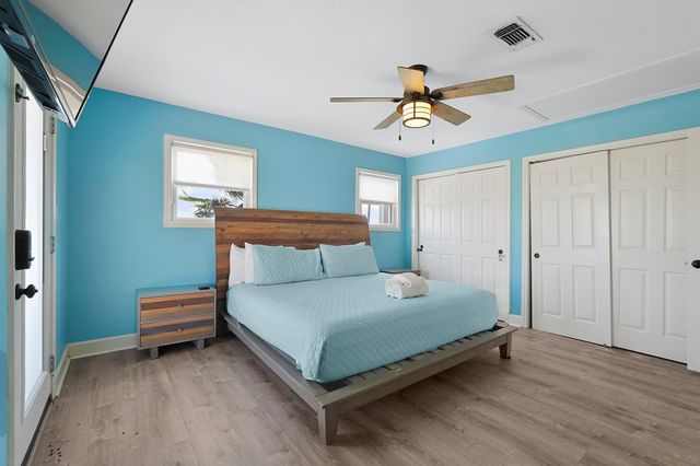 4206 Seabird Drive, Galveston, TX 77554