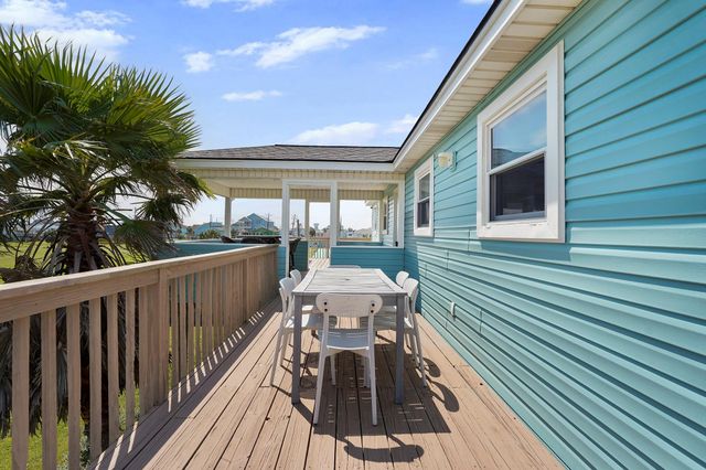 4206 Seabird Drive, Galveston, TX 77554