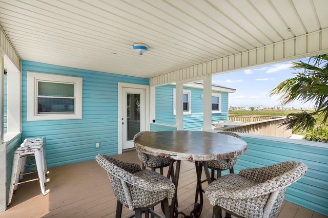 4206 Seabird Drive, Galveston, TX 77554