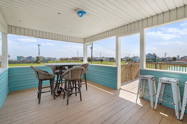 4206 Seabird Drive, Galveston, TX 77554