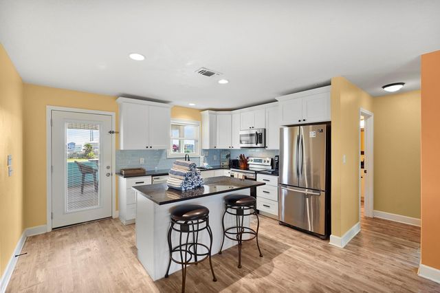 4206 Seabird Drive, Galveston, TX 77554