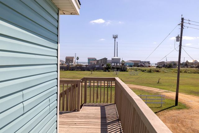 4206 Seabird Drive, Galveston, TX 77554