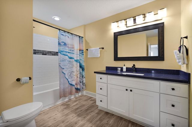 4206 Seabird Drive, Galveston, TX 77554