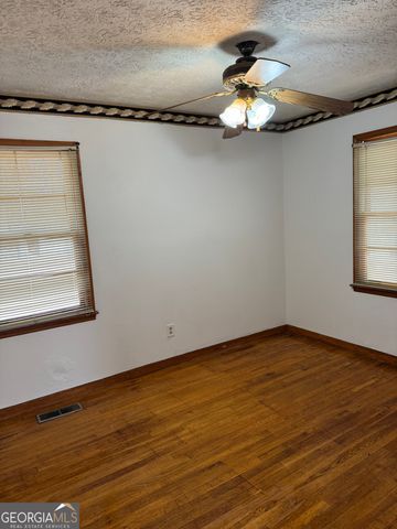 562 Johnstonville Road, Barnesville, GA 30204