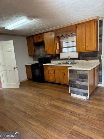 562 Johnstonville Road, Barnesville, GA 30204