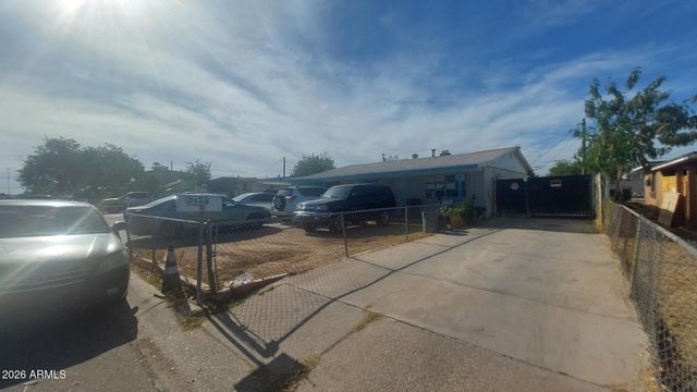 3434 W MONTE VISTA Road, Phoenix, AZ 85009