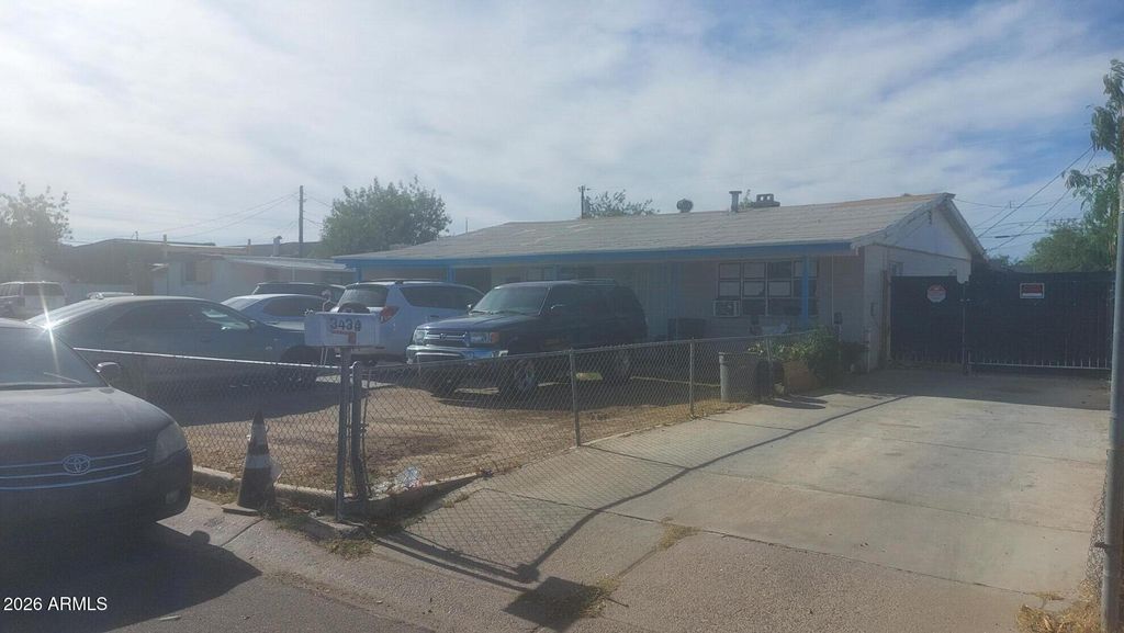 3434 W MONTE VISTA Road, Phoenix, AZ 85009