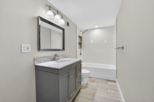 185 Quincy Shore Drive U44, Quincy, MA 02171