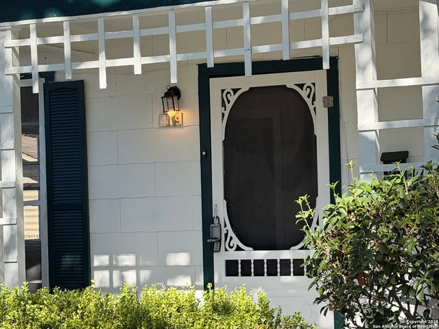 419 Walton, San Antonio, TX 78225