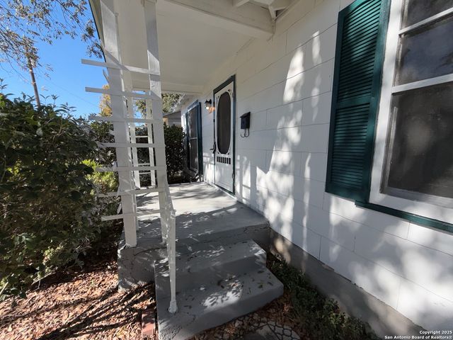 419 Walton, San Antonio, TX 78225