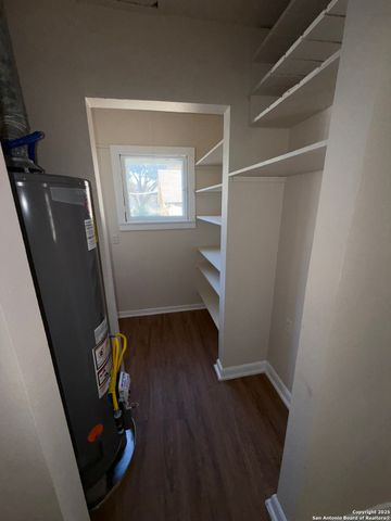 419 Walton, San Antonio, TX 78225